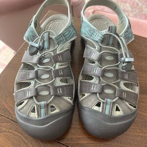 Keen hiking Gray and Teal Sandals